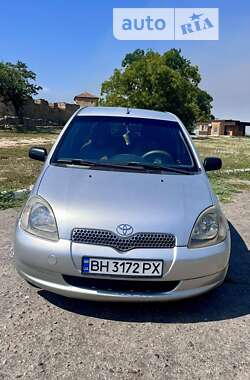 Хэтчбек Toyota Yaris 2001 в Белгороде-Днестровском