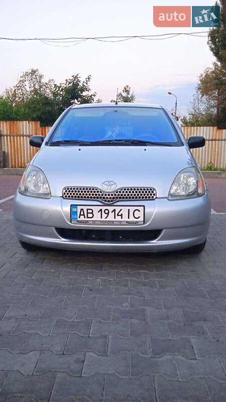 Хэтчбек Toyota Yaris 2000 в Виннице