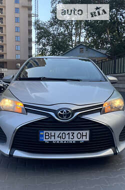 Хэтчбек Toyota Yaris 2016 в Одессе