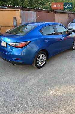Седан Toyota Yaris 2017 в Харькове