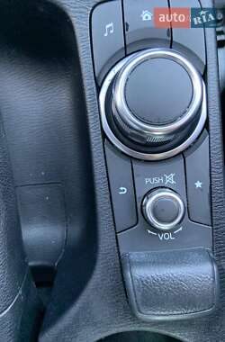 Седан Toyota Yaris 2017 в Харькове