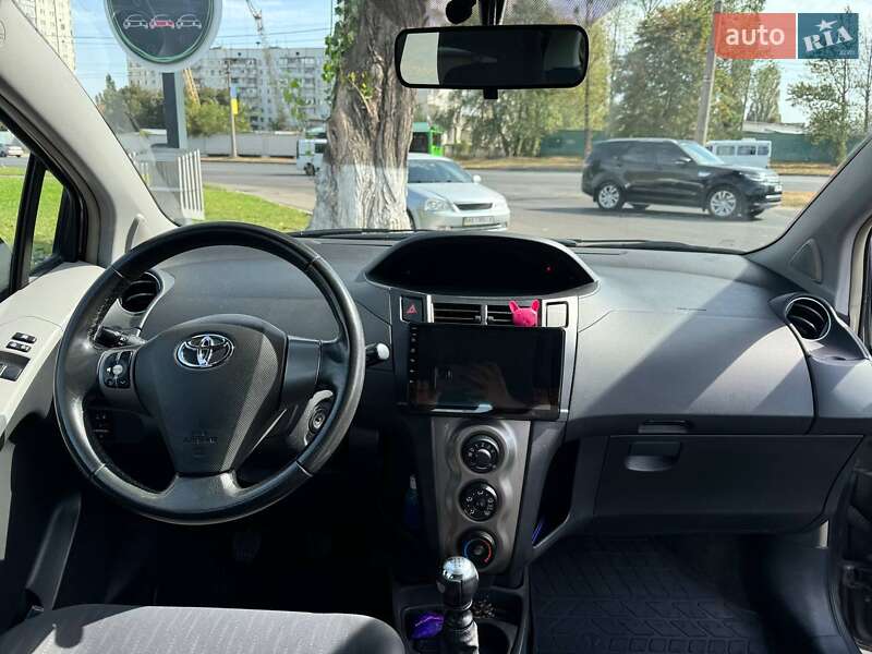 Хэтчбек Toyota Yaris 2009 в Харькове фото 5 Хэтчбек Toyota Yaris 2009 в Харькове