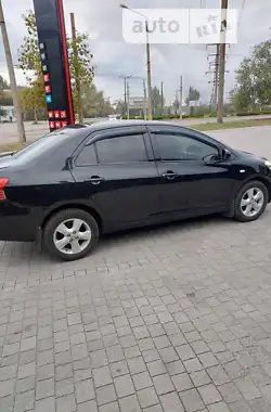 Toyota Yaris 2006