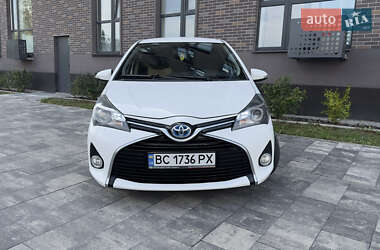 Хетчбек Toyota Yaris 2015 в Львові