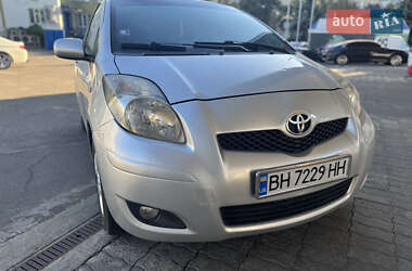 Хетчбек Toyota Yaris 2010 в Одесі