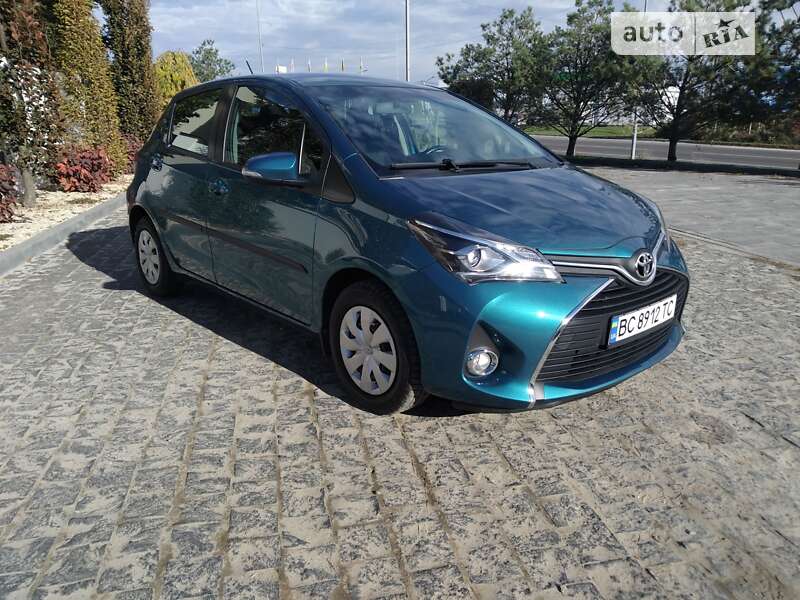 Хэтчбек Toyota Yaris 2012 в Львове