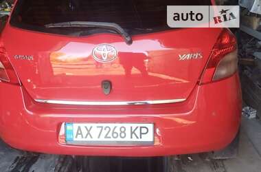 Хэтчбек Toyota Yaris 2008 в Христиновке