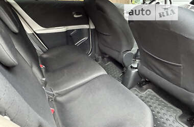 Хэтчбек Toyota Yaris 2008 в Днепре