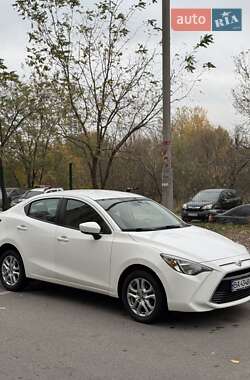 Седан Toyota Yaris 2018 в Киеве