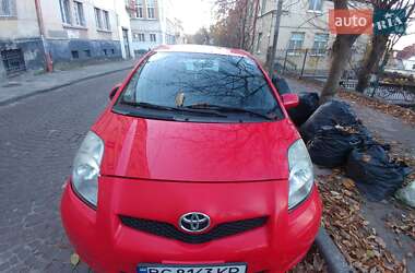 Хэтчбек Toyota Yaris 2011 в Львове