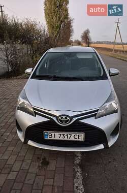 Хетчбек Toyota Yaris 2016 в Полтаві