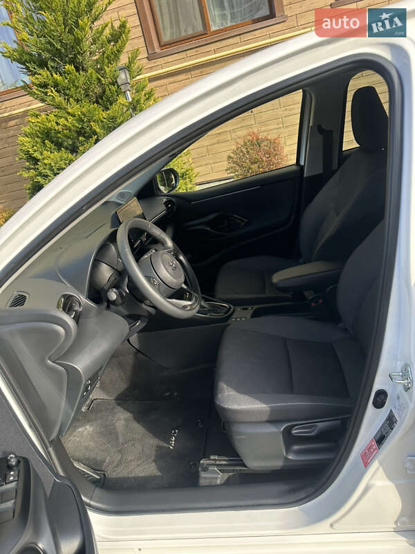 Хэтчбек Toyota Yaris 2024 в Одессе