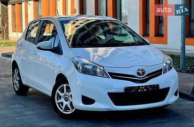 Хетчбек Toyota Yaris 2012 в Києві