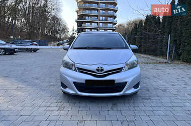 Хэтчбек Toyota Yaris 2012 в Львове