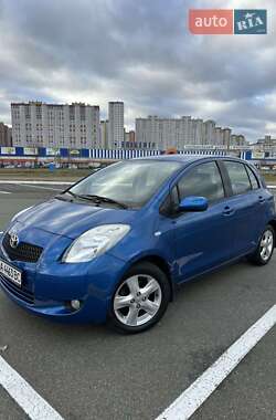 Седан Toyota Yaris 2007 в Києві