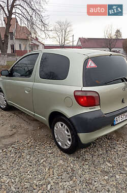 Хетчбек Toyota Yaris 2001 в Снятині