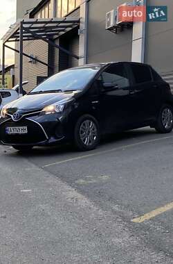 Хетчбек Toyota Yaris 2015 в Києві