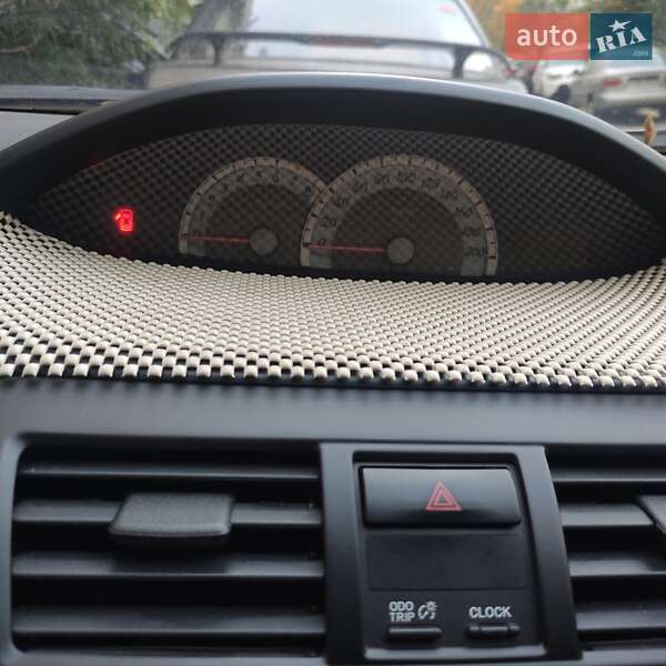 Седан Toyota Yaris 2007 в Киеве