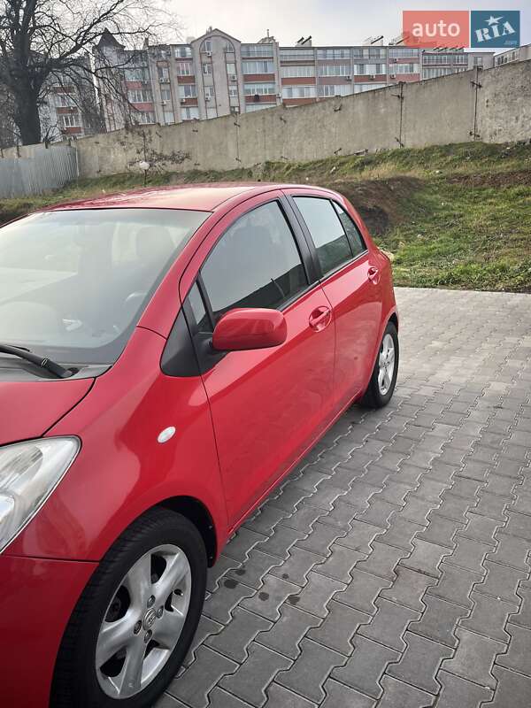 Хетчбек Toyota Yaris 2006 в Чорноморську