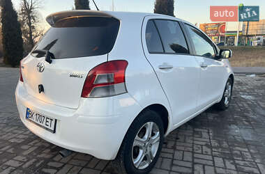 Хетчбек Toyota Yaris 2010 в Дубні