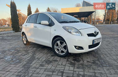 Хетчбек Toyota Yaris 2010 в Дубні