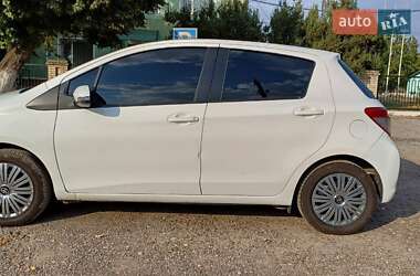 Хетчбек Toyota Yaris 2014 в Хотині