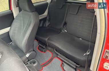 Хэтчбек Toyota Yaris 2006 в Дубно