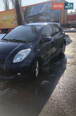 Хэтчбек Toyota Yaris 2008 в Киеве