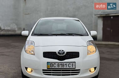 Хэтчбек Toyota Yaris 2007 в Ровно