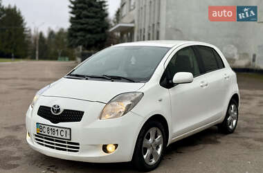 Хэтчбек Toyota Yaris 2007 в Ровно