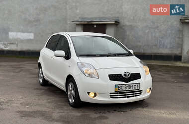 Хэтчбек Toyota Yaris 2007 в Ровно