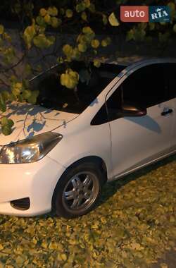 Хэтчбек Toyota Yaris 2014 в Киеве