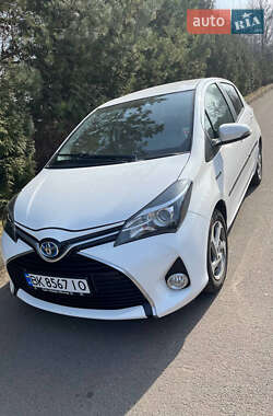 Хетчбек Toyota Yaris 2016 в Рівному