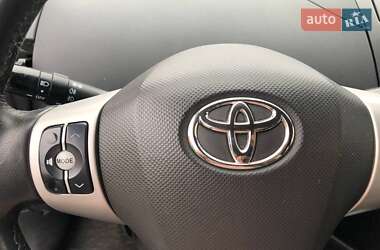 Хэтчбек Toyota Yaris 2006 в Вышгороде