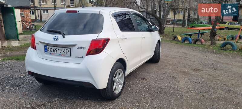 Toyota Yaris 2016