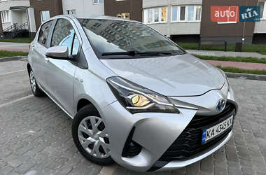 Хетчбек Toyota Yaris 2019 в 