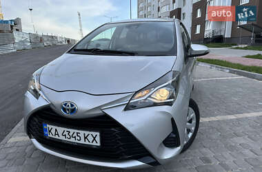 Хетчбек Toyota Yaris 2019 в 