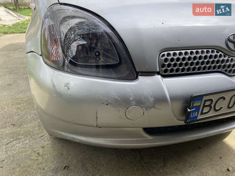 Хэтчбек Toyota Yaris 1999 в Львове