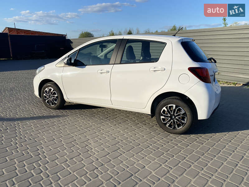 Хэтчбек Toyota Yaris 2014 в Ирпене