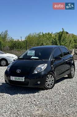 Хэтчбек Toyota Yaris 2009 в Кривом Роге