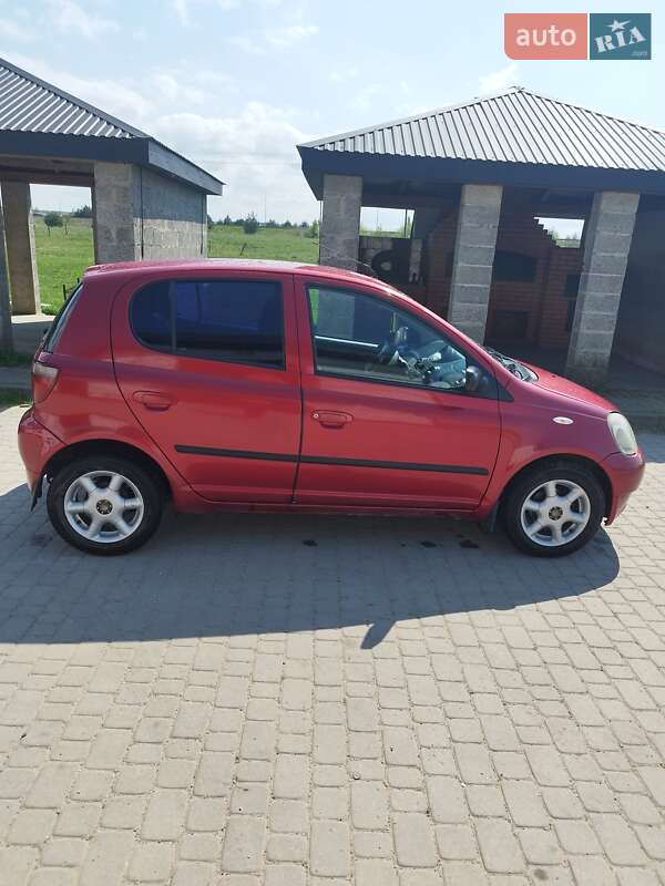 Хетчбек Toyota Yaris 2002 в Яворові