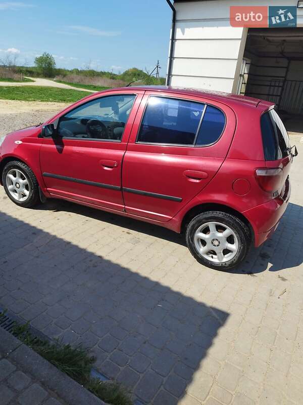 Хетчбек Toyota Yaris 2002 в Яворові
