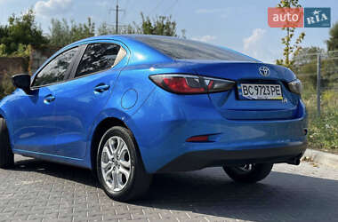Седан Toyota Yaris 2017 в 