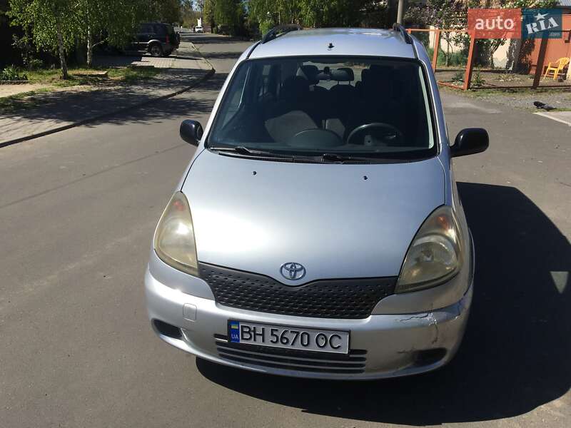 Хетчбек Toyota Yaris 1999 в Одесі