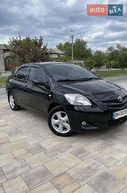Седан Toyota Yaris 2006 в Болграде