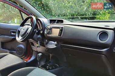 Хэтчбек Toyota Yaris 2012 в Пятихатках