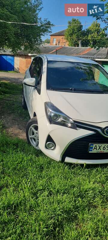 Хетчбек Toyota Yaris 2016 в Харкові