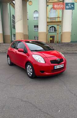 Хэтчбек Toyota Yaris 2008 в Кривом Роге