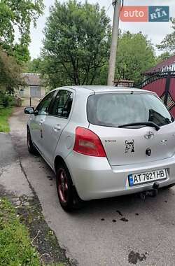 Хэтчбек Toyota Yaris 2006 в 