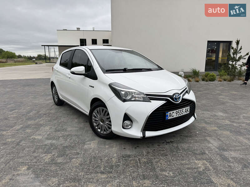 Toyota Yaris 2015